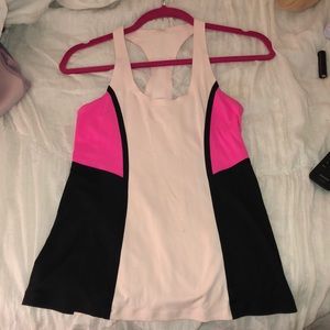 Lululemon speed tank size 6